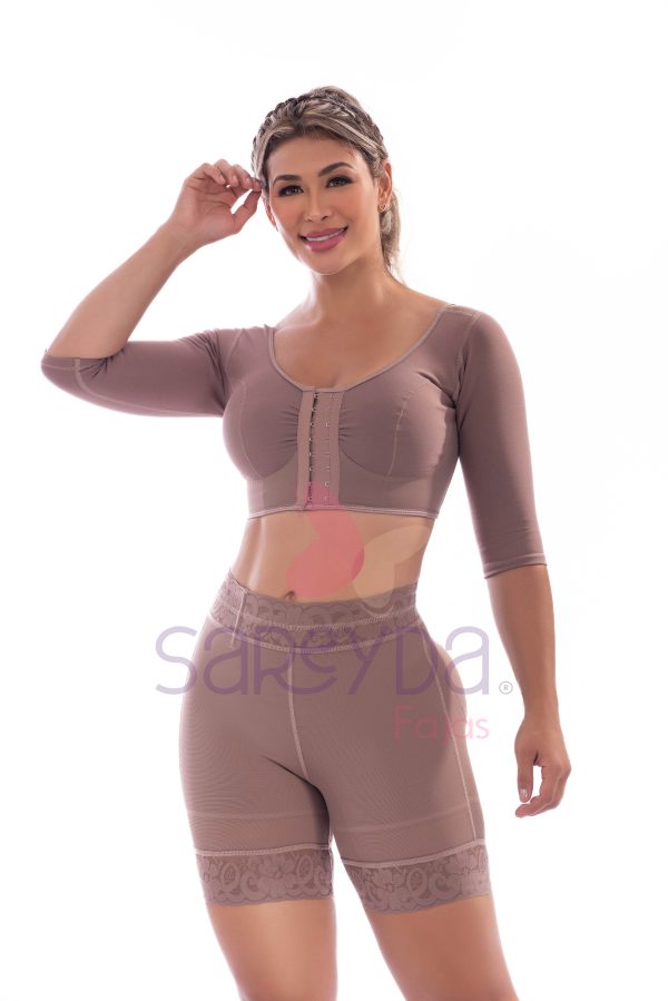 Brasier con mangas