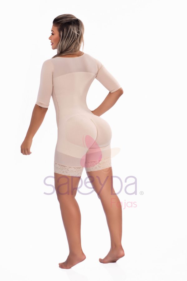 Faja con brasier y mangas media pierna