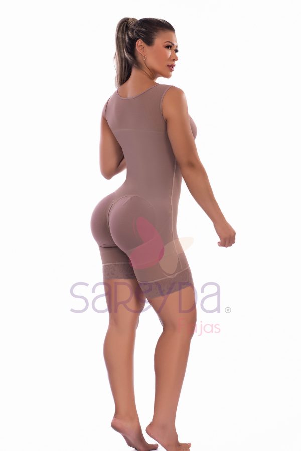 Faja con brasier media pierna