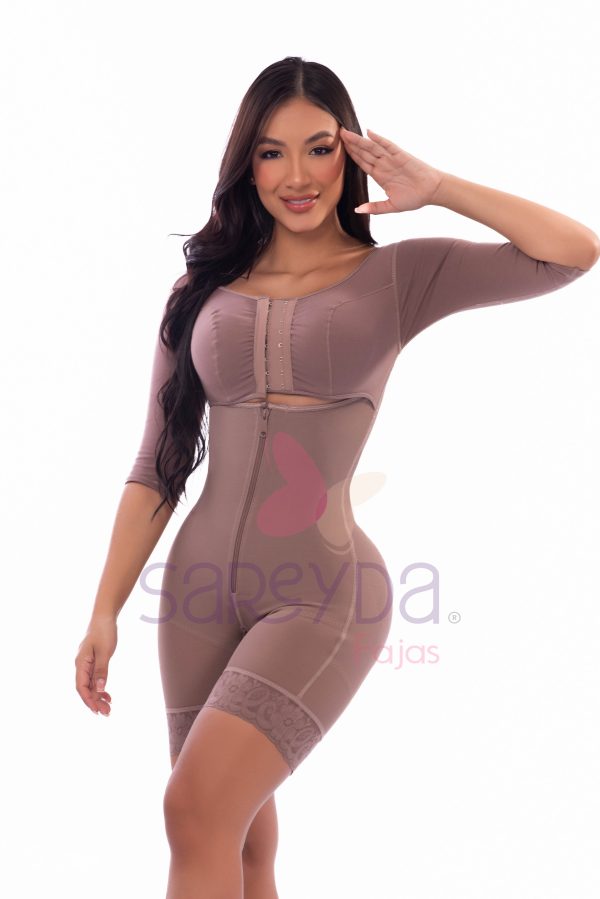 Faja con mangas y brasier solapa media pierna