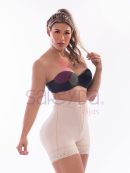Short con broches bota corta