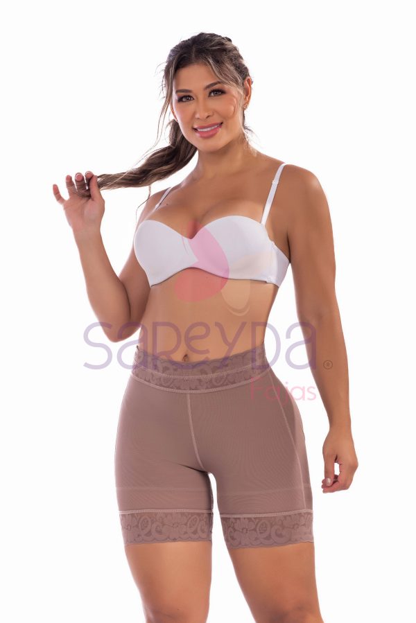 Short media pierna